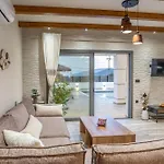 La Bianca Villa
