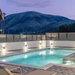 La Bianca Villa *